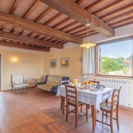 Seranna 1 Apartment