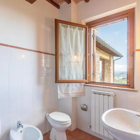 Apartment Seranna 1 Papiano