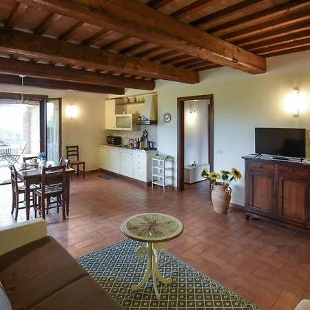Seranna 1 Apartment *