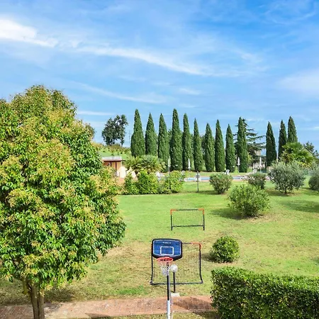 Apartment Seranna 1 Papiano